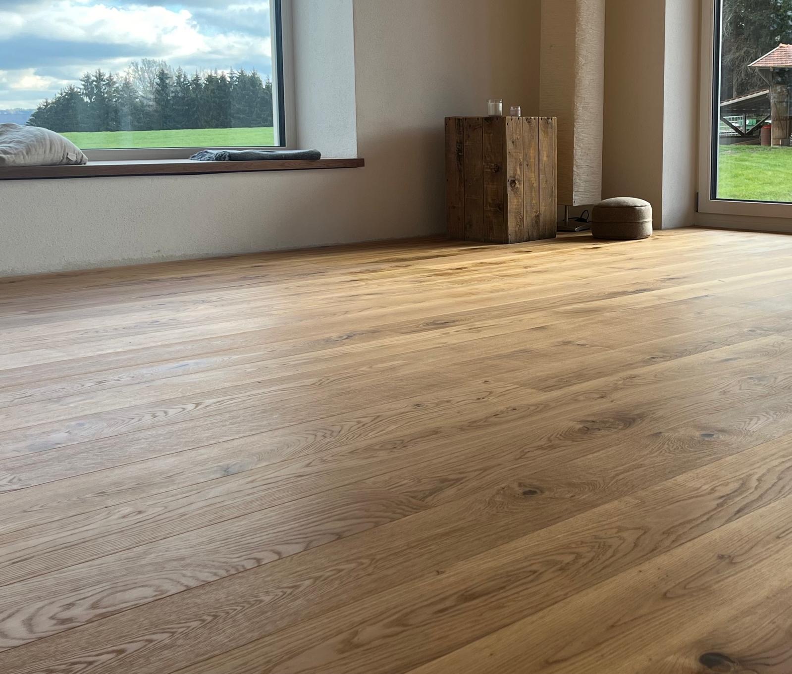 Eiche Landhausdiele Made in Germany im Wohnraum